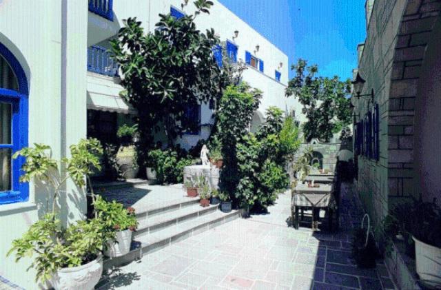 Minoa Hotel Náousa Exterior foto